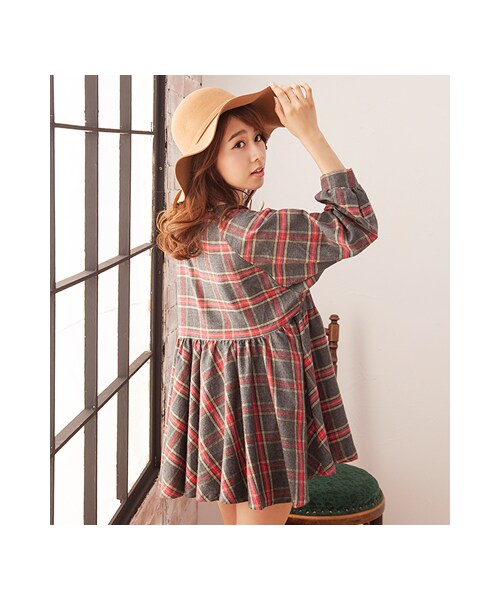 gracegift(グレースギフト)の「復古假期 韓國格紋娃娃洋裝(ワンピース/ドレス・レディース・灰・F)」の5枚目の写真