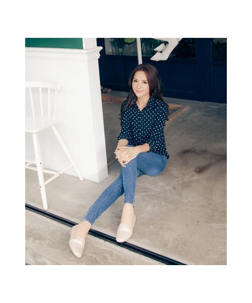 gracegift（グレースギフト）の「微方頭鏡面漆皮簡約樂福鞋（シューズ・レディース・杏色/黑・35/36/37/38/39/40/41）」の8枚目の写真