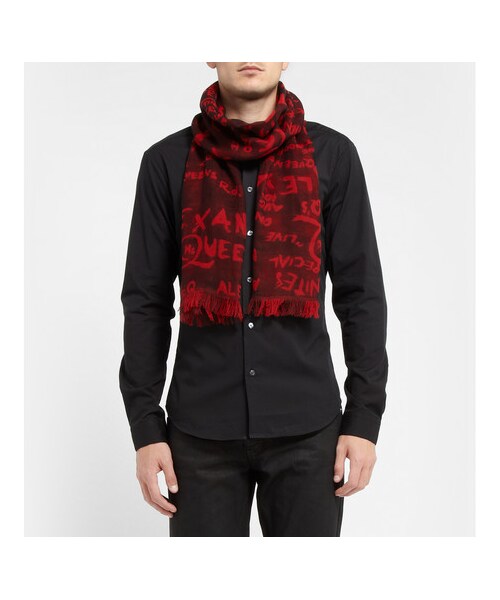 McQ Alexander McQueen（マックキューアレキサンダーマックイーン）の「Patterned Fine Woven-Cotton Scarf（アクセサリー・メンズ・Red・One Size）」の3枚目の写真