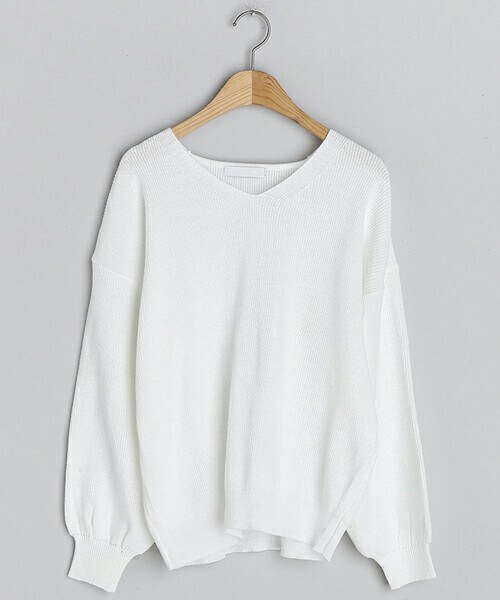 DHOLIC（ディーホリック）の「Vネックパフニット（ニット/セーター・レディース・グリーン/ブルー/ブラック/ベージュ/レッド/ピンク/ホワイト・ONESIZE）」の2枚目の写真