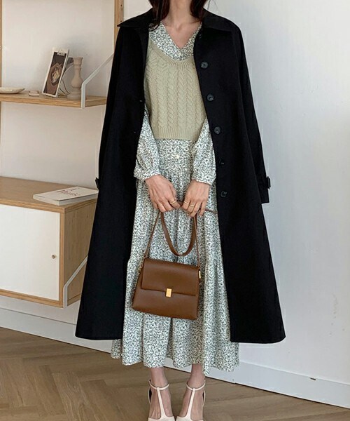 DHOLIC（ディーホリック）の「ベルト付シングルトレンチコート（トレンチコート・レディース・ホワイト/ベージュ/ブラック・ONESIZE）」の2枚目の写真