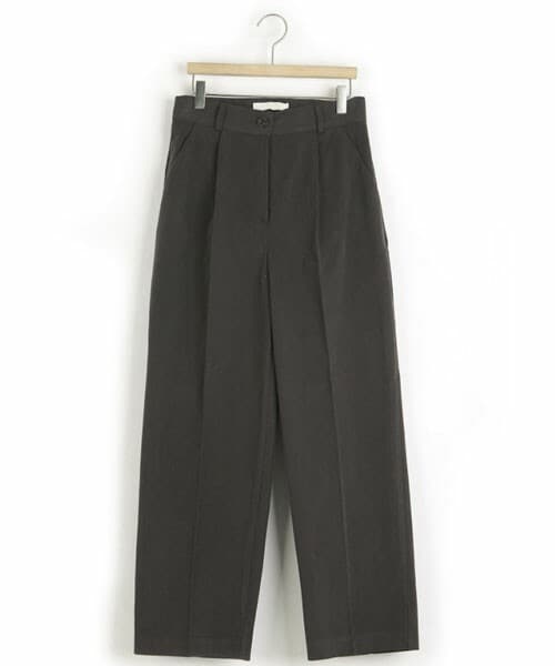 DHOLIC STYLE（ディーホリックスタイル）の「[someplace] 起毛ピンタックコットンパンツ（その他パンツ・レディース・ベージュ/グレー・S/M）」の2枚目の写真
