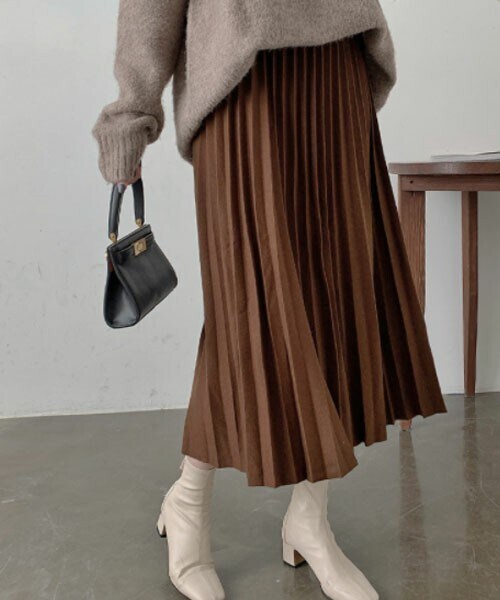 DHOLIC STYLE（ディーホリックスタイル）の「[ririnco] ウール混ロング丈プリーツスカート（スカート・レディース・ベージュ/ブラウン/グレー/グリーン/ブラック・FREE）」の4枚目の写真