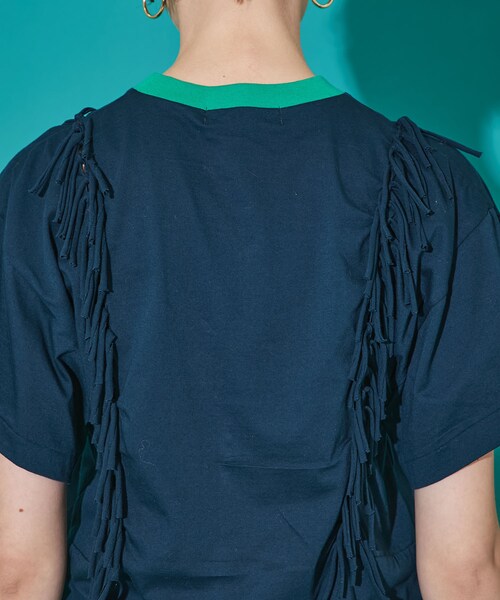 TOGA PULLA（トーガ プルラ）の「フリンジジャージーTシャツ