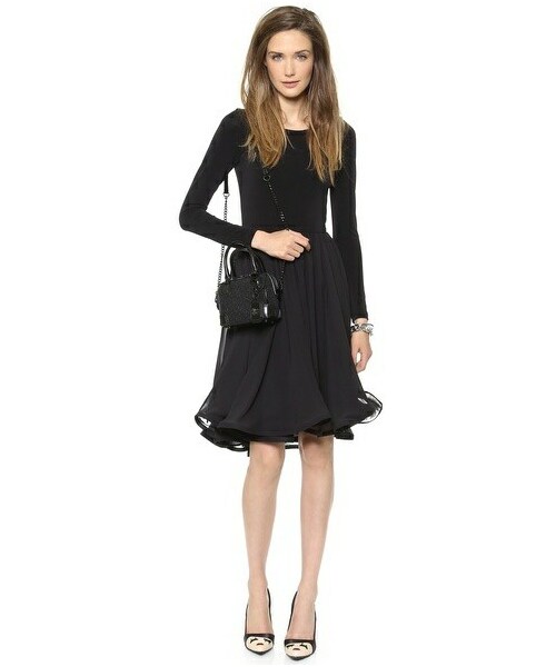 Alice and Olivia（アリスオリヴィア）の「alice + olivia Mini Olivia Bag（ショルダーバッグ・Black・One Size）」の4枚目の写真