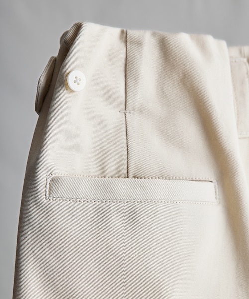 LIDNM（リドム）の「HARD TWISTED BAGGY TROUSERS（スラックス・メンズ・ホワイト・S/M/L）」の11枚目の写真