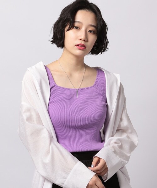 PAGEBOY（ページボーイ）の「シームレスリブタンク【83番色のみ先行予約】（トップス・ブラック/グレージュ/ターコイズ/ラベンダー）」の4枚目の写真