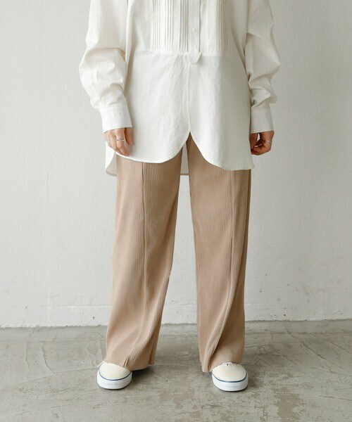 Auntie Rosa Holiday(アンティローザホリデー)の「スムースミニプリーツパンツ(その他パンツ・レディース・ブラック/ブラウン/ホワイト/イエロー/ブルー・SMALL/MEDIUM)」の3枚目の写真