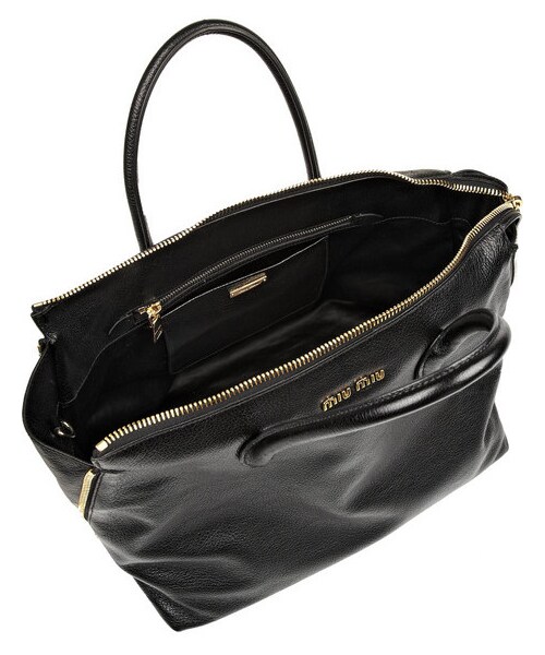 miu miu（ミュウミュウ）の「Miu Miu Madras textured-leather tote（トートバッグ・レディース・Black）」の6枚目の写真