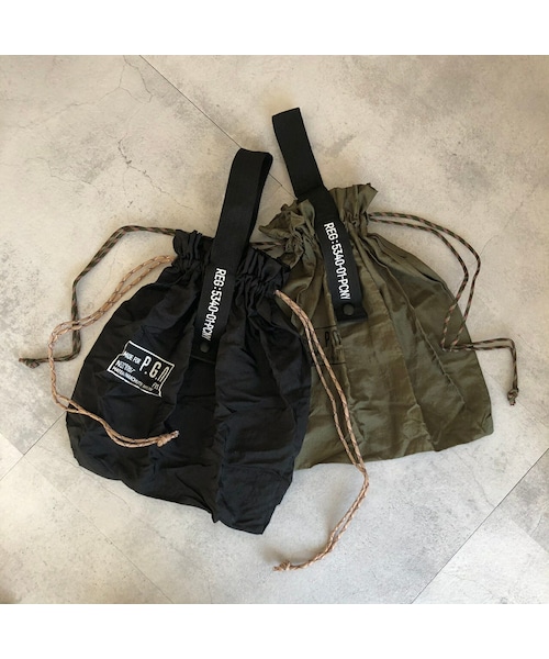 copine(コピン)の「POST GENERALパッカブルパラシュートナイロンバッグ(2color)【クリックポスト対象商品】(エコバッグ/サブバッグ・レディース・オリーブ/ブラック・ワンサイズ)」の1枚目の写真