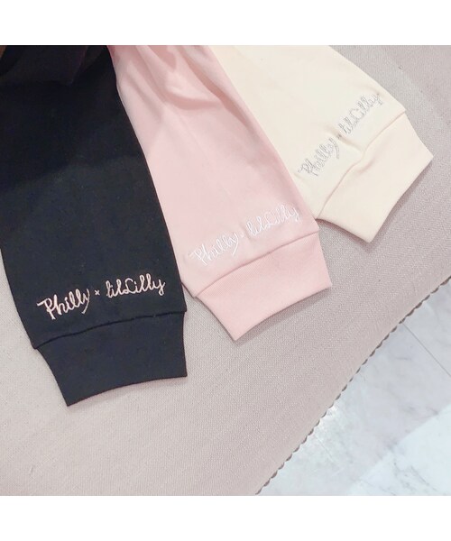 lilLilly（リルリリー）の「tulip print longt-shirt（トップス・レディース・PINK/BEIGE/BLACK）」の2枚目の写真
