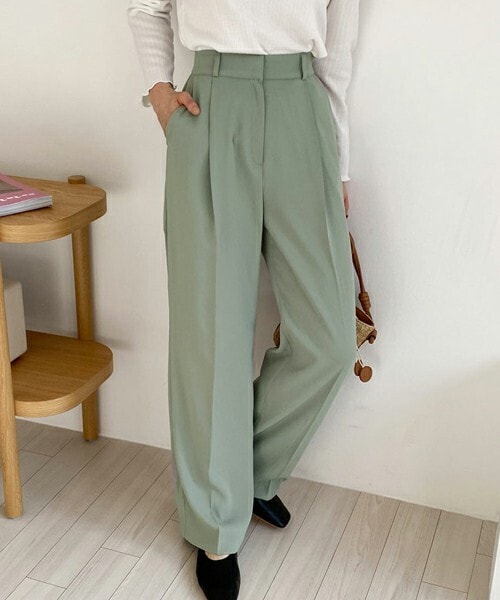 DHOLIC（ディーホリック）の「タックワイドスラックス（スラックス・レディース・ピンク/イエロー/グリーン/ホワイト/グレー・ONESIZE）」の4枚目の写真