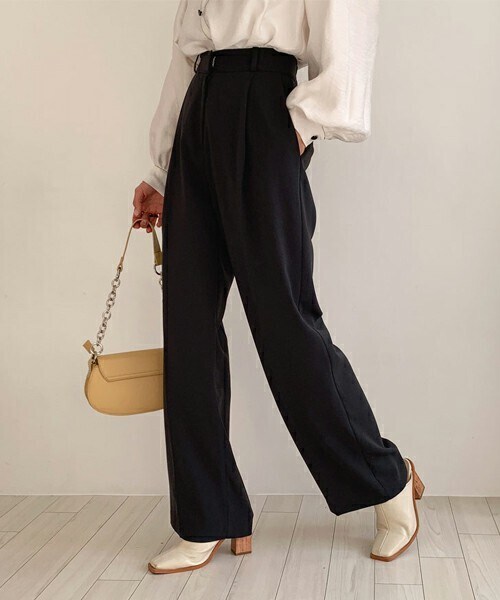 DHOLIC（ディーホリック）の「タックワイドスラックス（スラックス・レディース・ピンク/イエロー/グリーン/ホワイト/グレー・ONESIZE）」の3枚目の写真