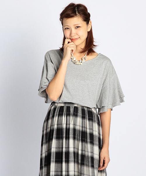 RAY CASSIN（レイカズン）の「【STYLE BOOK掲載】袖Ｗフリルプル（トップス・レディース・ブラック/ネイビー/オフシロ/杢グレー・FREE）」の2枚目の写真