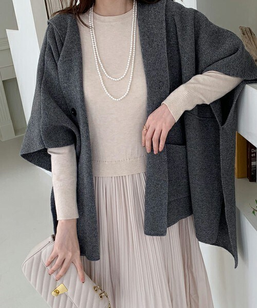 DHOLIC（ディーホリック）の「フードボクシーカーディガン（カーディガン/ボレロ・レディース・ベージュ/グレー・ONESIZE）」の2枚目の写真