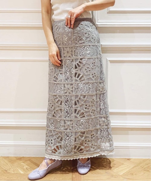 IENA LA BOUCLE モチーフレースフレアスカートベージュ IENA LA BOUCLE モチーフレースフレアスカートベージュ