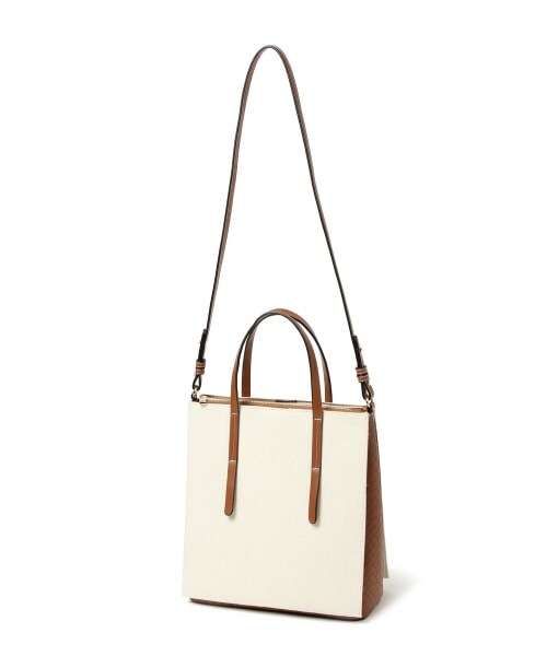 Andemiu(アンデミュウ)の「タテガタ3パーテーショントート(バッグ・ブラック(WEB限定)/キャメル/ライトグリーン)」の7枚目の写真