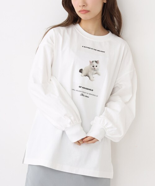 one after another NICE CLAUP（ワンアフターアナザーナイスクラップ）の「アソートプリントスウェット（Tシャツ/カットソー・レディース・オフホワイト/アイボリー/サックスブルー/グレー・0）」の2枚目の写真