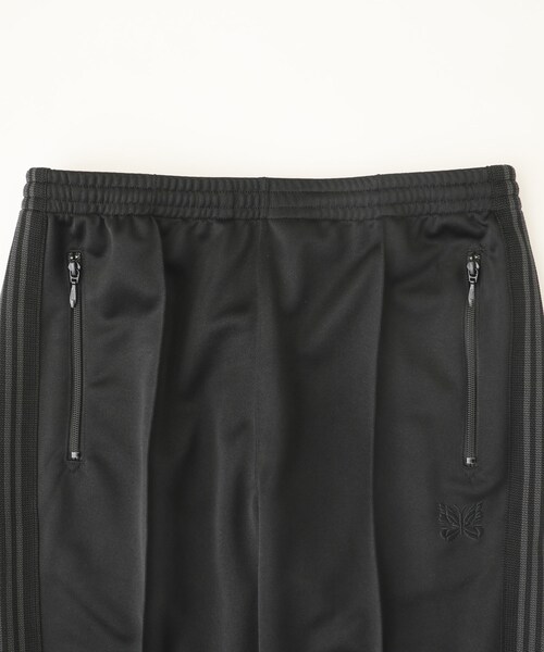 Needles（ニードルス）の「STUDIOUS限定 Narrow Track Pant（パンツ・メンズ・BLACK/BLUE・0(XS)/1(S)/2(M)/3(L)/4(XL)）」の15枚目の写真
