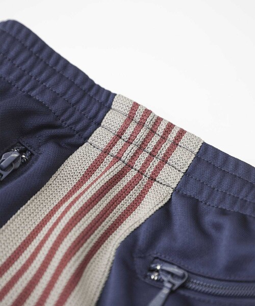 Needles（ニードルス）の「STUDIOUS限定 Track Pant（パンツ・メンズ・BEIGE/BLACK/BLUE・XS/S/M/L）」の10枚目の写真