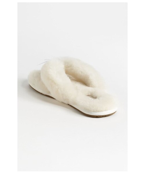 UGG(アグ)の「UGG® Australia 'Fluff II' Flip Flop (Women)(サンダル・White・5 M/6 M/7 M/8 M/9 M/10 M/11 M/12 M)」の3枚目の写真