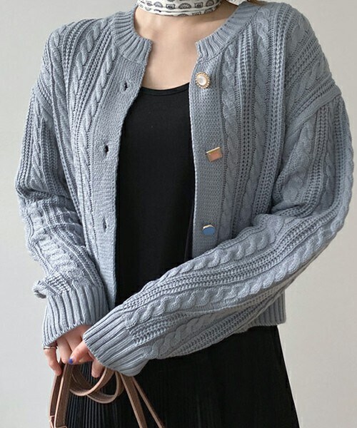 DHOLIC(ディーホリック)の「ジュエルボタンカーディガン(カーディガン/ボレロ・レディース・オレンジ/グリーン/ブルー/その他/ベージュ・ONESIZE)」の4枚目の写真