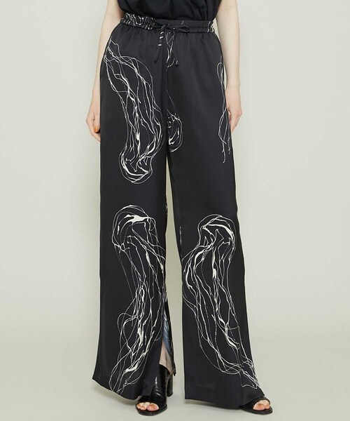 Lautashi（ラウタシー）｜パンツ一覧 - WEAR