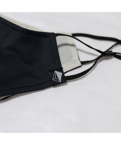 YohKi（ヨウキ）の「Face mask II (BLACK)（マスク・レディース・ブラック・FREE）」の3枚目の写真