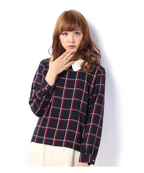 PAGEBOY(ページボーイ)の「柄×無地コンビ長袖プルオーバー(トップス・レディース・ホワイト系/チャコール系/ブラック系/レッド系/イエロー系/ネイビー系)」の4枚目の写真