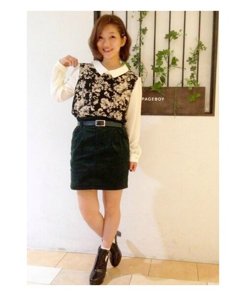 PAGEBOY(ページボーイ)の「柄×無地コンビ長袖プルオーバー(トップス・レディース・ホワイト系/チャコール系/ブラック系/レッド系/イエロー系/ネイビー系)」の16枚目の写真