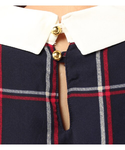 PAGEBOY(ページボーイ)の「柄×無地コンビ長袖プルオーバー(トップス・レディース・ホワイト系/チャコール系/ブラック系/レッド系/イエロー系/ネイビー系)」の15枚目の写真