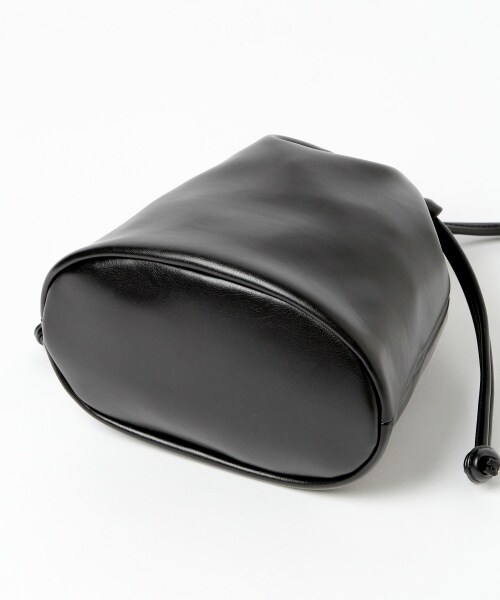 PAGEBOY（ページボーイ）の「【PAGEBOYLIM】レザーキンチャクバック【WEB先行予約アイテム】（バッグ・レディース・ブラック/オフホワイト・なし）」の13枚目の写真