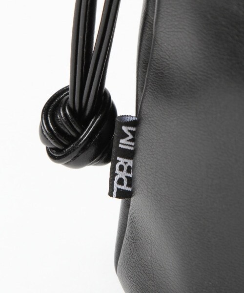 PAGEBOY（ページボーイ）の「【PAGEBOYLIM】レザーキンチャクバック【WEB先行予約アイテム】（バッグ・レディース・ブラック/オフホワイト・なし）」の12枚目の写真