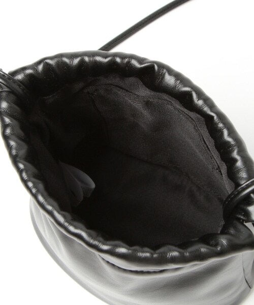 PAGEBOY（ページボーイ）の「【PAGEBOYLIM】レザーキンチャクバック【WEB先行予約アイテム】（バッグ・レディース・ブラック/オフホワイト・なし）」の14枚目の写真