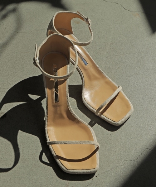 Chaos（カオス）の「WEB先行予約別注パンプス（シューズ・ブラック/ヌードベージュ）」の2枚目の写真