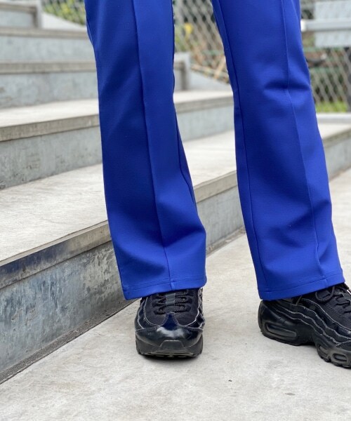 PAGEBOY（ページボーイ）の「ポンチフレアパンツ【WEB先行予約】（パンツ・オレンジ/ブルー）」の7枚目の写真