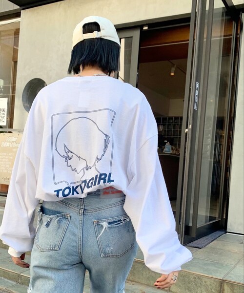 WHO'S WHO gallery（フーズフーギャラリー）の「《WEB限定》東京ガール ベーシックロンT（Tシャツ/カットソー・レディース・ホワイト/ブルー/グリーン/レッド/ライトグレー/チャコールグレー/イエロー/ネイビー/ブラック・F）」の3枚目の写真