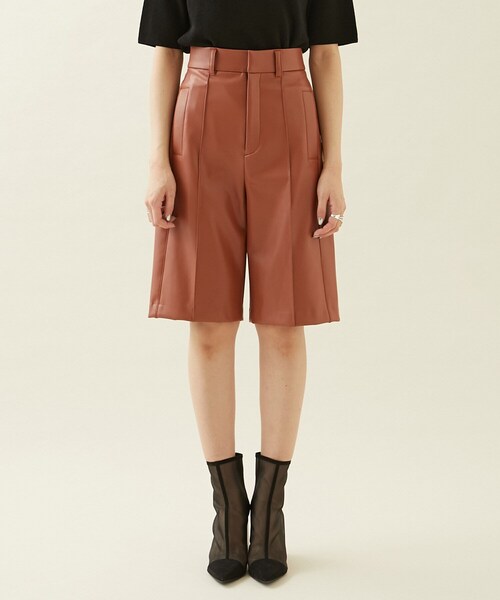 city(シティ)の「レザーコーティングショーツ(パンツ・レディース・BLACK/BROWN・1/2)」の6枚目の写真