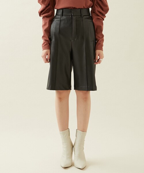 city(シティ)の「レザーコーティングショーツ(パンツ・レディース・BLACK/BROWN・1/2)」の15枚目の写真
