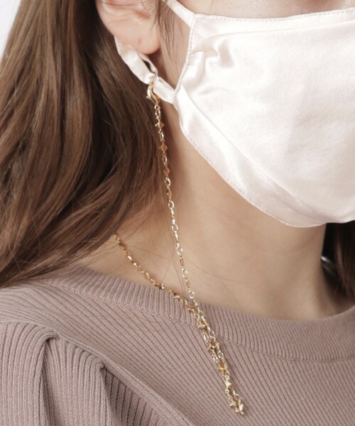 Andemiu(アンデミュウ)の「デザインチェーンマスクネックレス(アクセサリー・レディース・シルバー00/ゴールド60・F)」の2枚目の写真