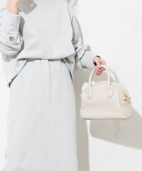 natural couture（ナチュラルクチュール）の「太ショルダーボストンバッグ（ショルダーバッグ・レディース・アイボリー/ラベンダー/ブラック・FREE）」の2枚目の写真