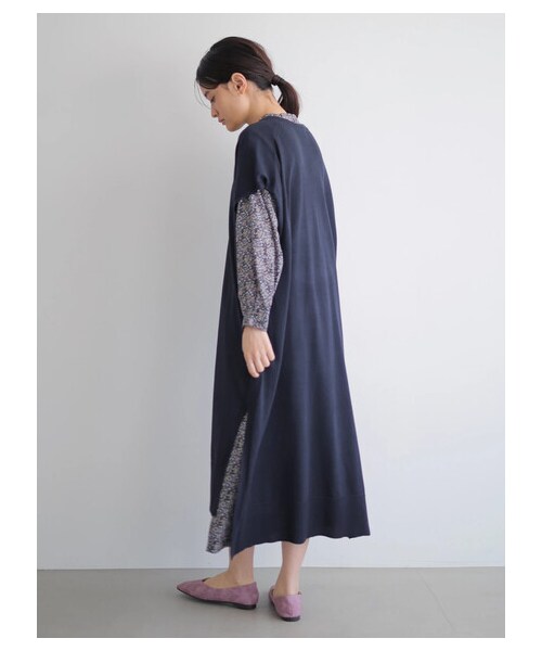 AMERICAN HOLIC（アメリカンホリック）の「【LEE 3月号掲載】Vネックニットワンピース（ワンピース/ドレス・ライトグレー/杢ライトグレー/ネイビー・F）」の4枚目の写真