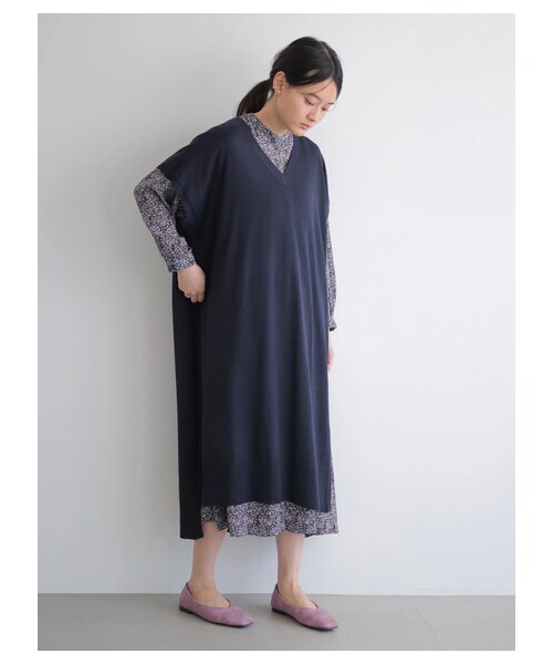 AMERICAN HOLIC（アメリカンホリック）の「【LEE 3月号掲載】Vネックニットワンピース（ワンピース/ドレス・ライトグレー/杢ライトグレー/ネイビー・F）」の3枚目の写真