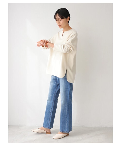 AMERICAN HOLIC（アメリカンホリック）の「キーネックポンチプルオーバー（トップス・アイボリー/チャコールグレー/ライトベージュ・F）」の9枚目の写真