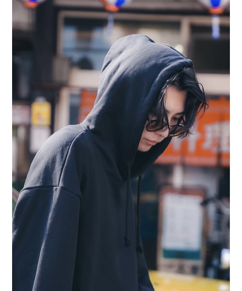 YohKi(ヨウキ)の「"Ghost" sleeve sweat hoodie (BLACK)(パーカー・レディース・BLACK・2/3)」の3枚目の写真