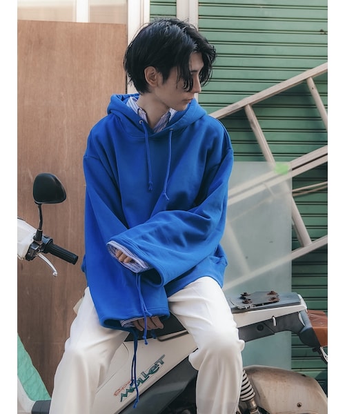 YohKi(ヨウキ)の「"Ghost" sleeve sweat hoodie (BLUE)(パーカー・レディース・BLUE・2/3)」の4枚目の写真
