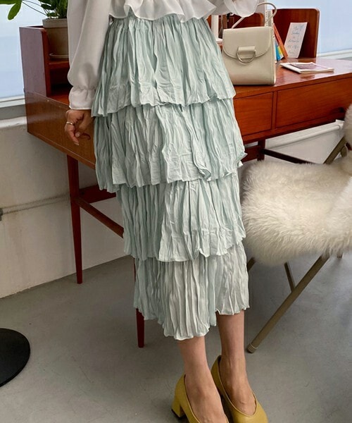 DHOLIC（ディーホリック）の「リンクルティアードスカート（スカート・レディース・イエロー/グリーン/ブラック/ホワイト・ONESIZE）」の4枚目の写真