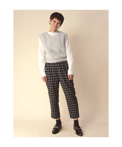 w closet(ダブルクローゼット)の「グラフチェックタックパンツ(パンツ・レディース・ダークネイビー×ブラウン/ブラック×オフホワイト/ダークグリーン×ブルー・FREE)」の11枚目の写真