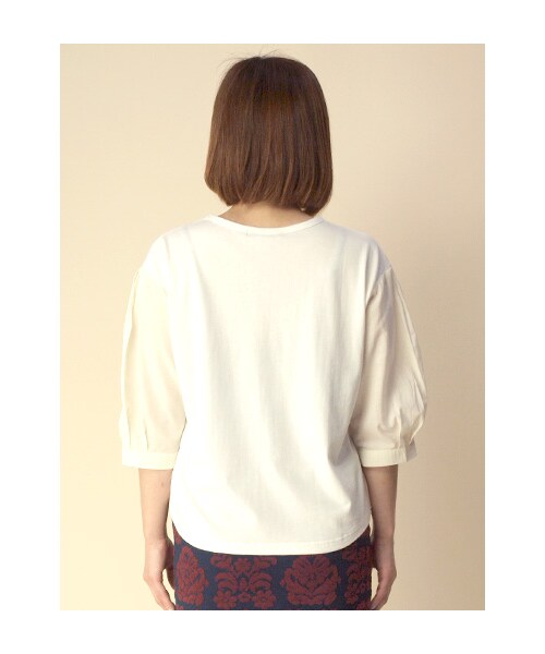 w closet（ダブルクローゼット）の「異素材切替刺繍入りプルオーバー（トップス・レディース・オフホワイト/グレー/ブラック・FREE）」の6枚目の写真