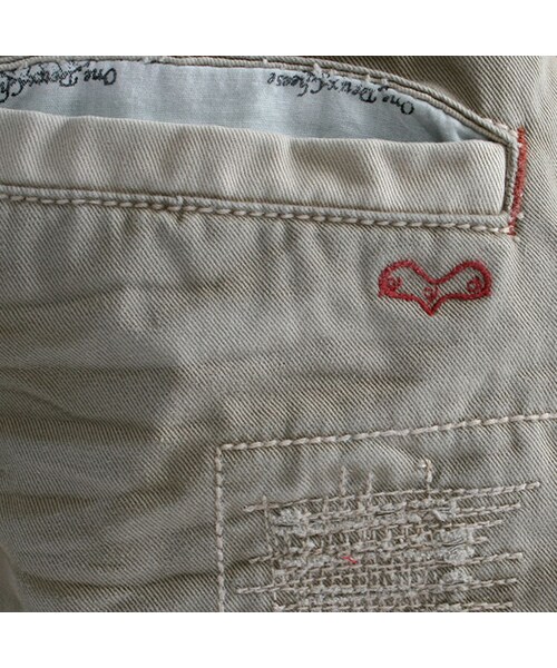 One deux boo（ワンドゥーブー）の「キッズサイズロングパンツ（ツイル）（パンツ・キッズ・ベージュ・XS(80~90cm)/S(100~110cm)/M(120~130cm)/L(140~150cm)）」の6枚目の写真